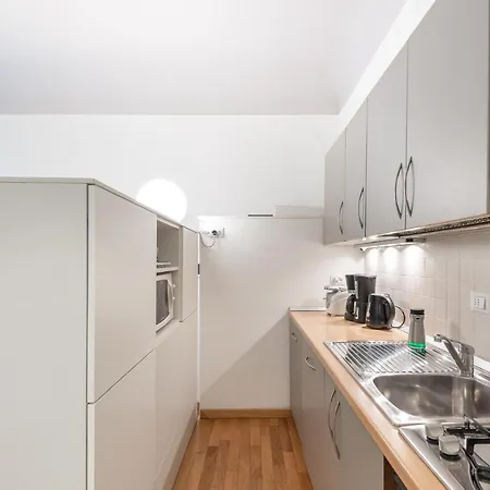 Apartment Design Florence- Center