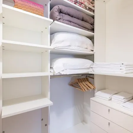 Apartment Design Florence- Center
